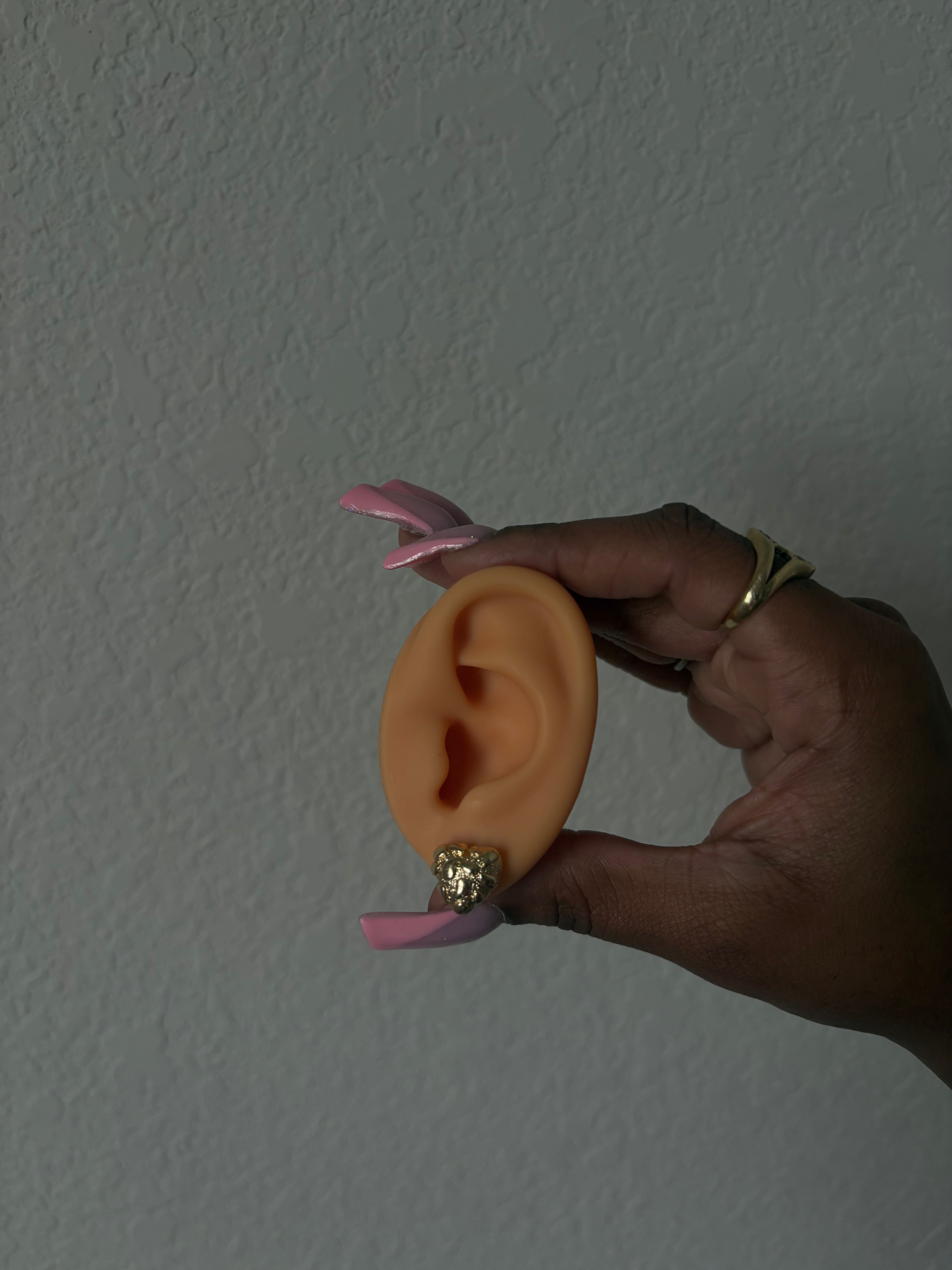 Nugget heart earrings 🎀