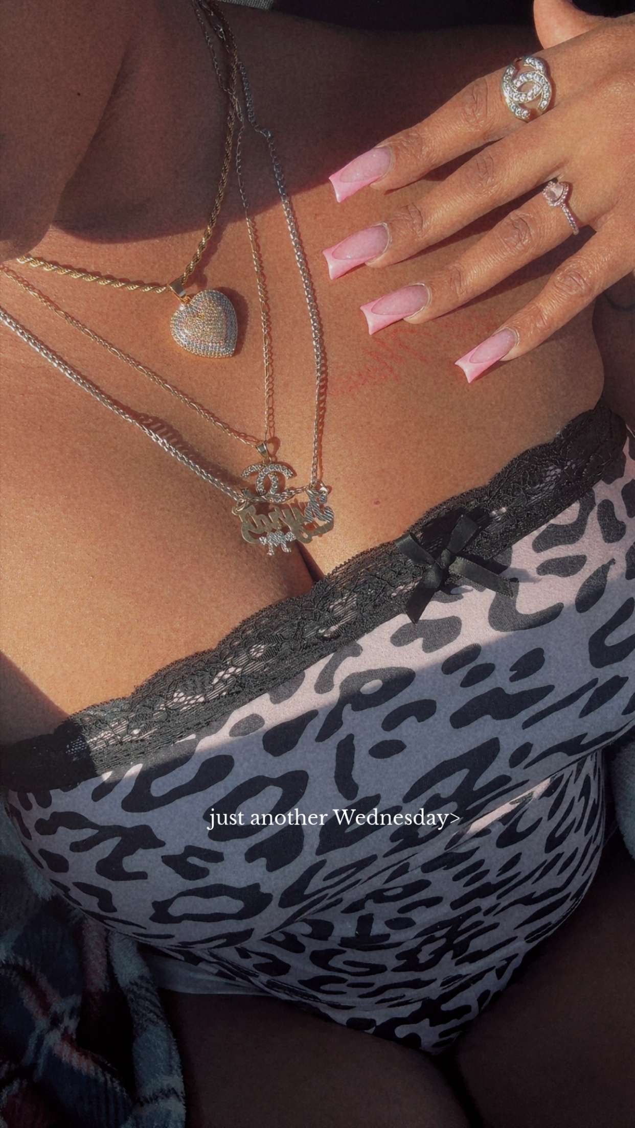 Gold Diamond 🩷 Pendant